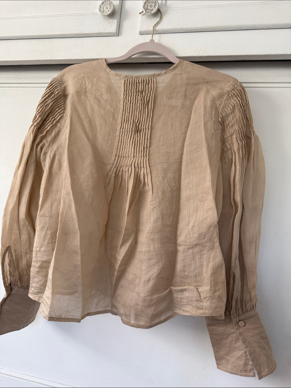 Banana Republic Beige 100% Ramie Pintuck Button-Front Blouse - Picture 3 of 10